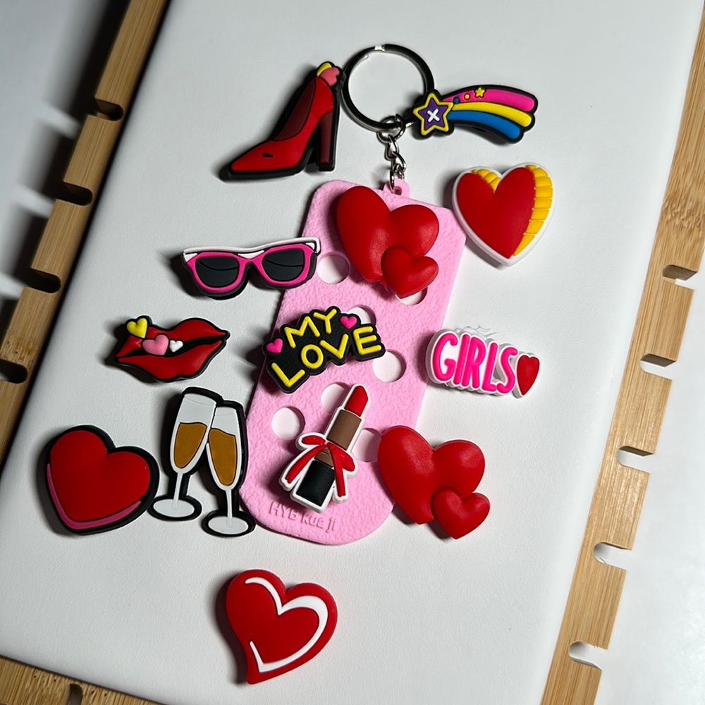 Croc Charms Love Selection - #116b